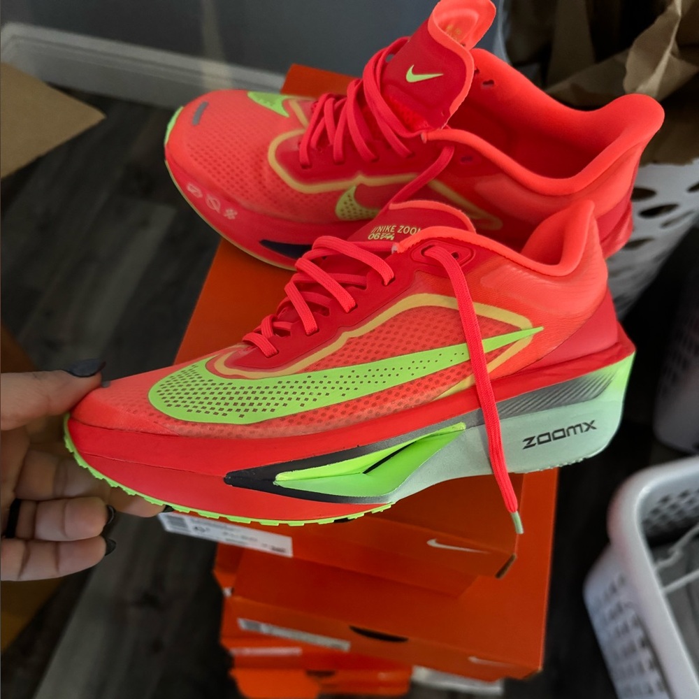 Zoom Fly 6